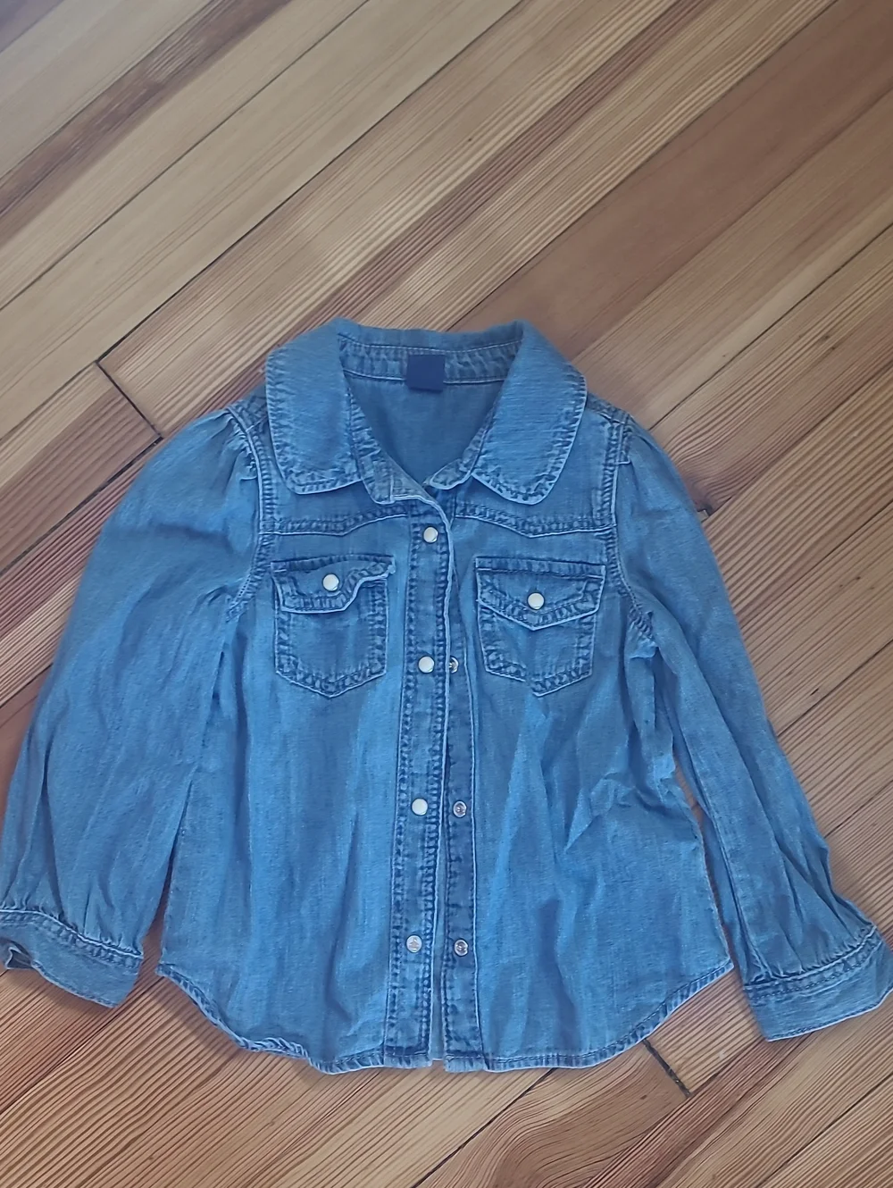 BABY GAP Light Blue Denim Button-Front SHIRT for Kids, Size 4 T